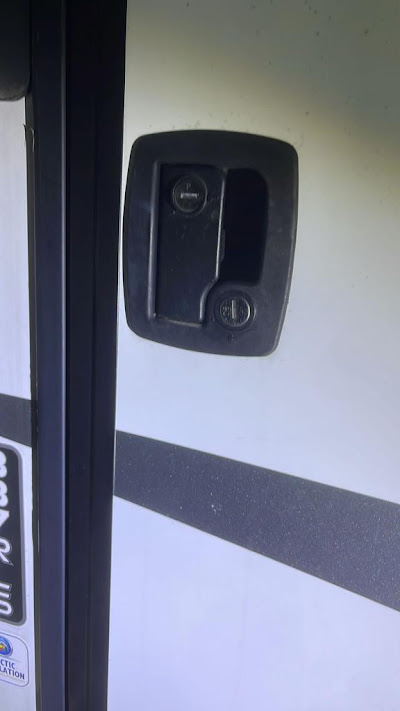 Car Key Replacement and Duplication