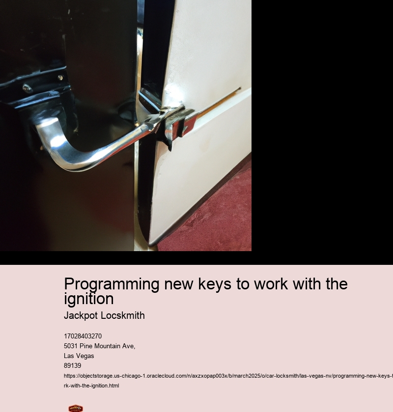 Programming new keys using a specialized programming tool